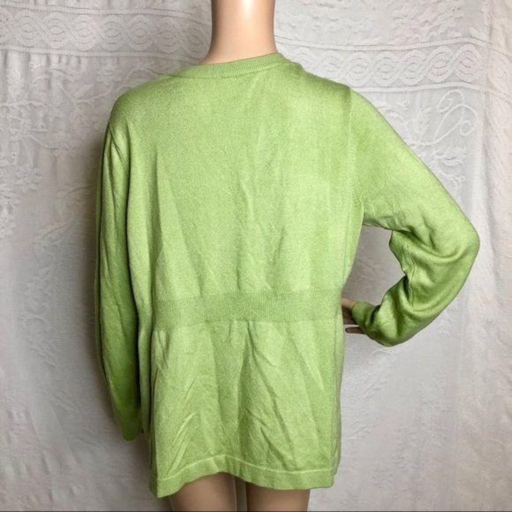 ⭐️ 5/$25 Green Cardigan Button Sweater - Picture 3 of 6